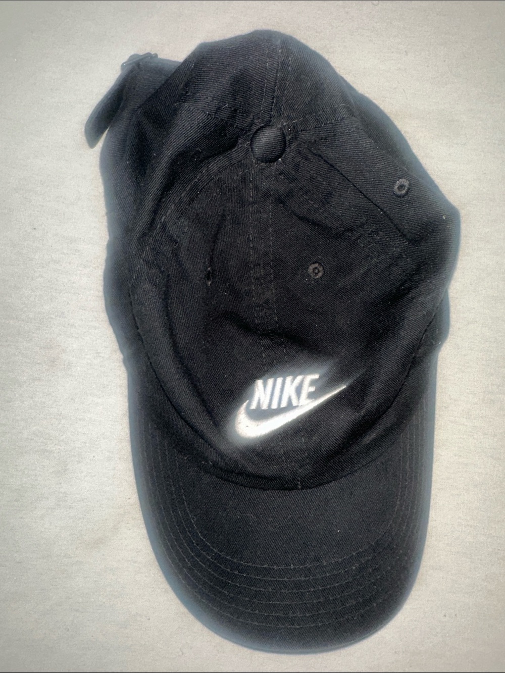 Unisex Nike Black Cap with White Swoosh – Casual Hat